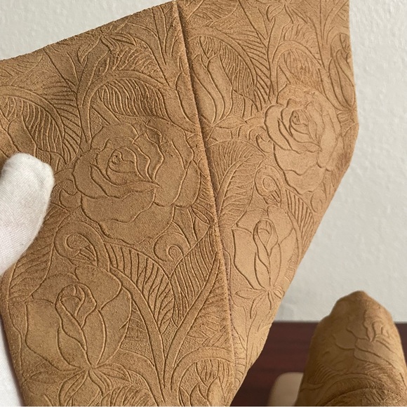 NWOT Makron Suela Leather Floral Rose Embossed Boots - Picture 5 of 9